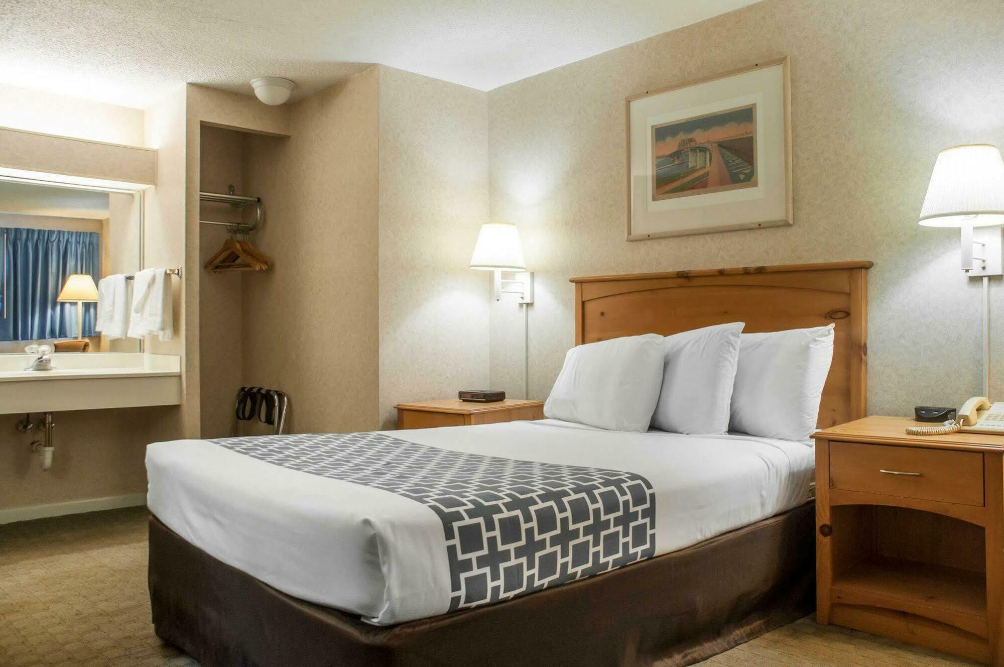 Econo Lodge Buffalo South Blasdell Εξωτερικό φωτογραφία
